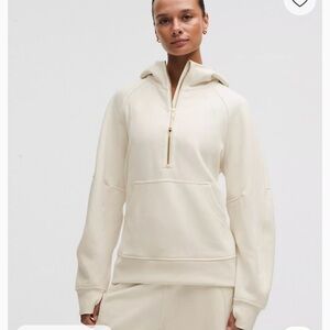 New Lululemon Scuba Oversized Half-Zip Hoodie
Long M/L